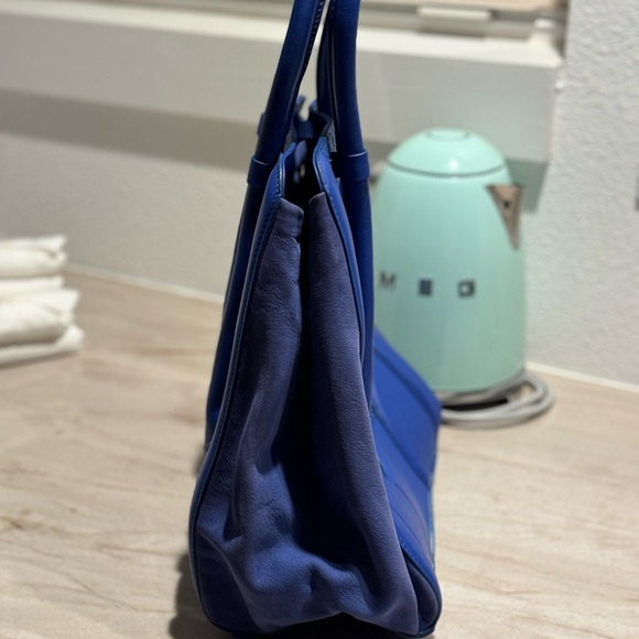 Pour La Victoire Tote - Picture 3 of 11